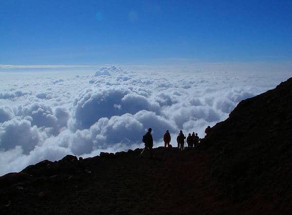 9 TEMPAT TERBAIK UNTUK MELIHAT GUNUNG FUJI